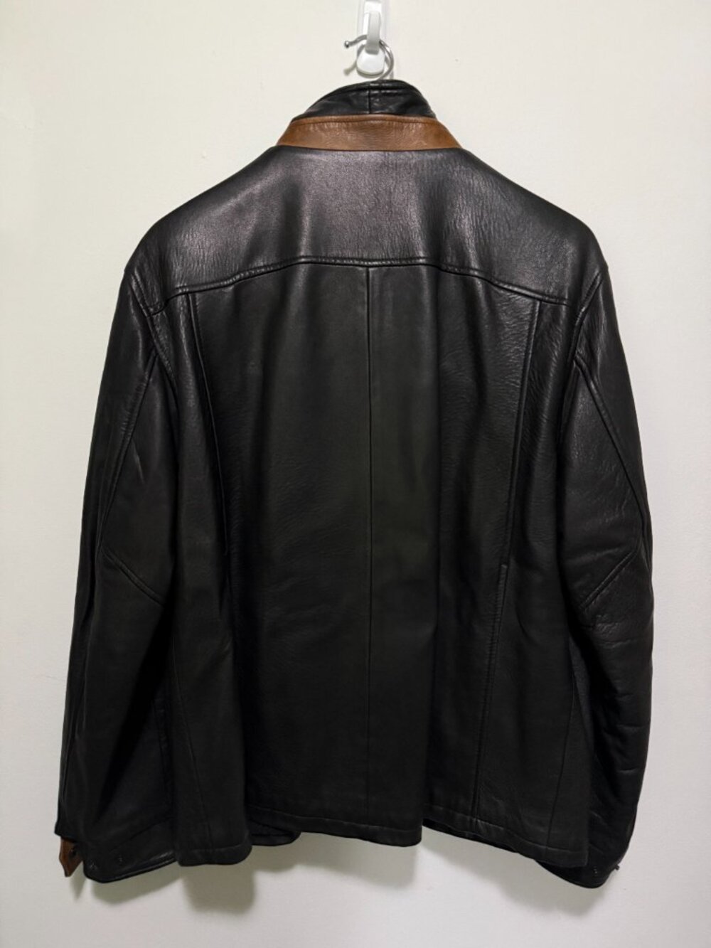 Black Leather Jacket Size 44 Regular - Picture 7 of 9
